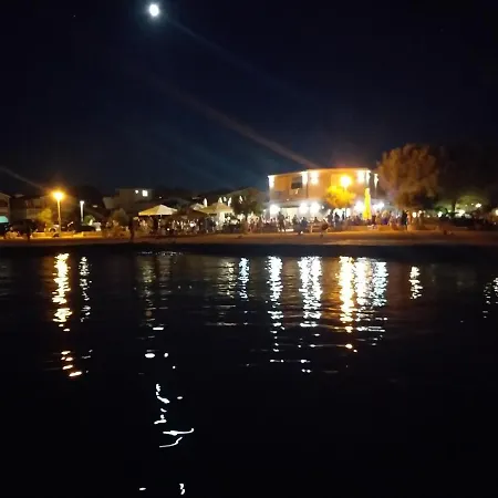 Apartman Familien Croatia 150m Restaurant Einkaufen
