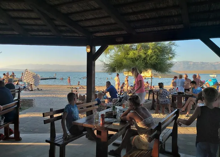 Familien Croatia 150m Restaurant Einkaufen * Vir