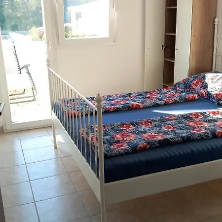 Familien Croatia 150m Restaurant Einkaufen Apartment Vir