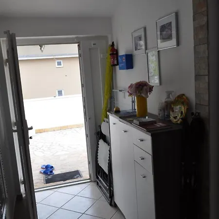 Familien Croatia 150m Restaurant Einkaufen Apartment