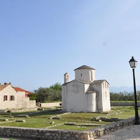 Familien Croatia 150m Restaurant Einkaufen