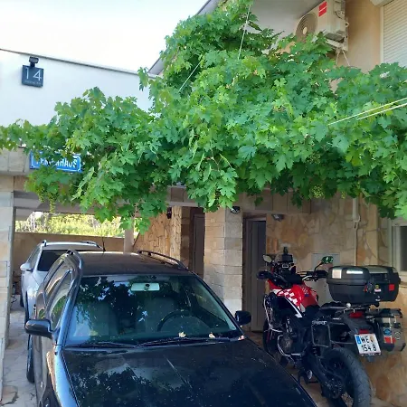Familien Croatia 150m Restaurant Einkaufen *