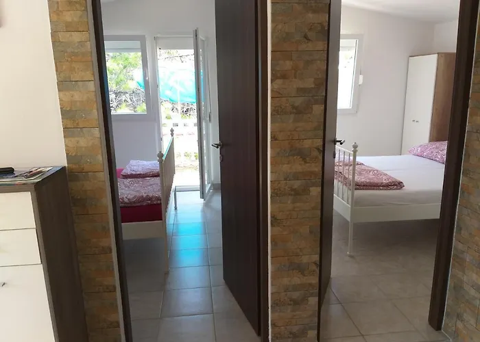 Apartman Familien Croatia 150m Restaurant Einkaufen