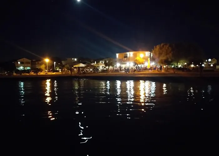 Apartman Familien Croatia 150m Restaurant Einkaufen