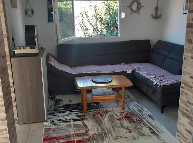 Familien Croatia 150m Restaurant Einkaufen Apartman Vir